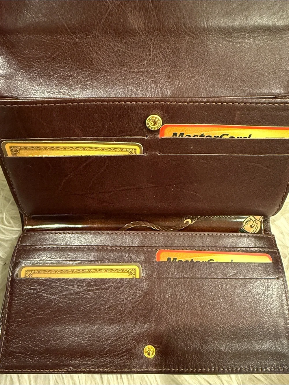 Alexander Vera Pelle wallet